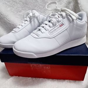 ❌️SOLD❌️MCReebox